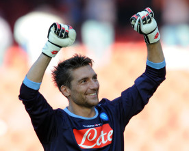 Napoli is looking for a new goalkeeper